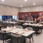 Hotel Royal Atlantis Icon Side